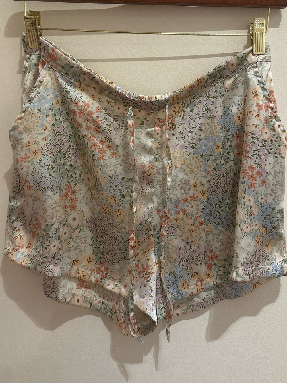 Cynthia Rowley Pastel Floral Satin Shorts Large